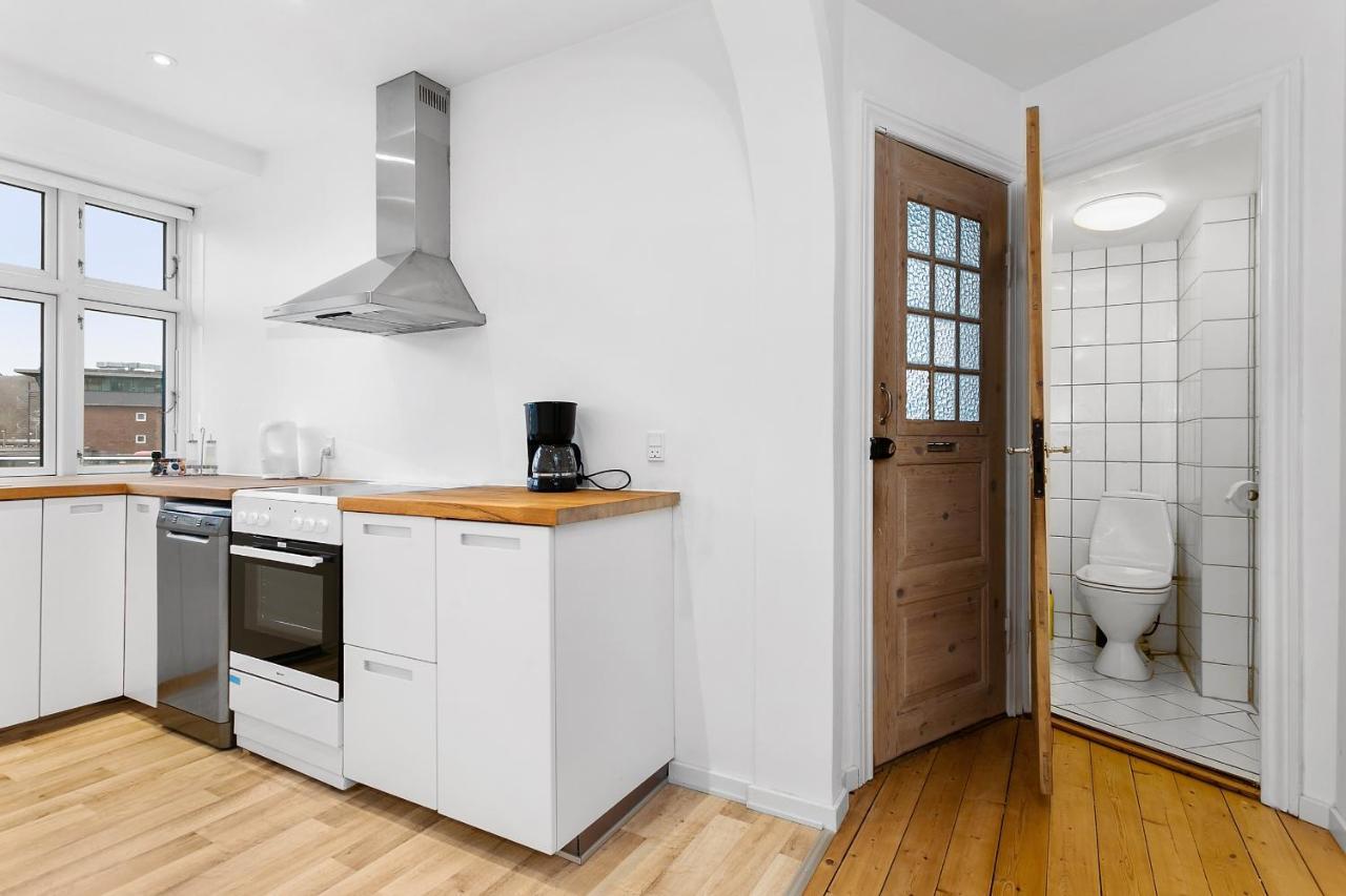 Aday - Apartment Suite Aalborg Center Zewnętrze zdjęcie