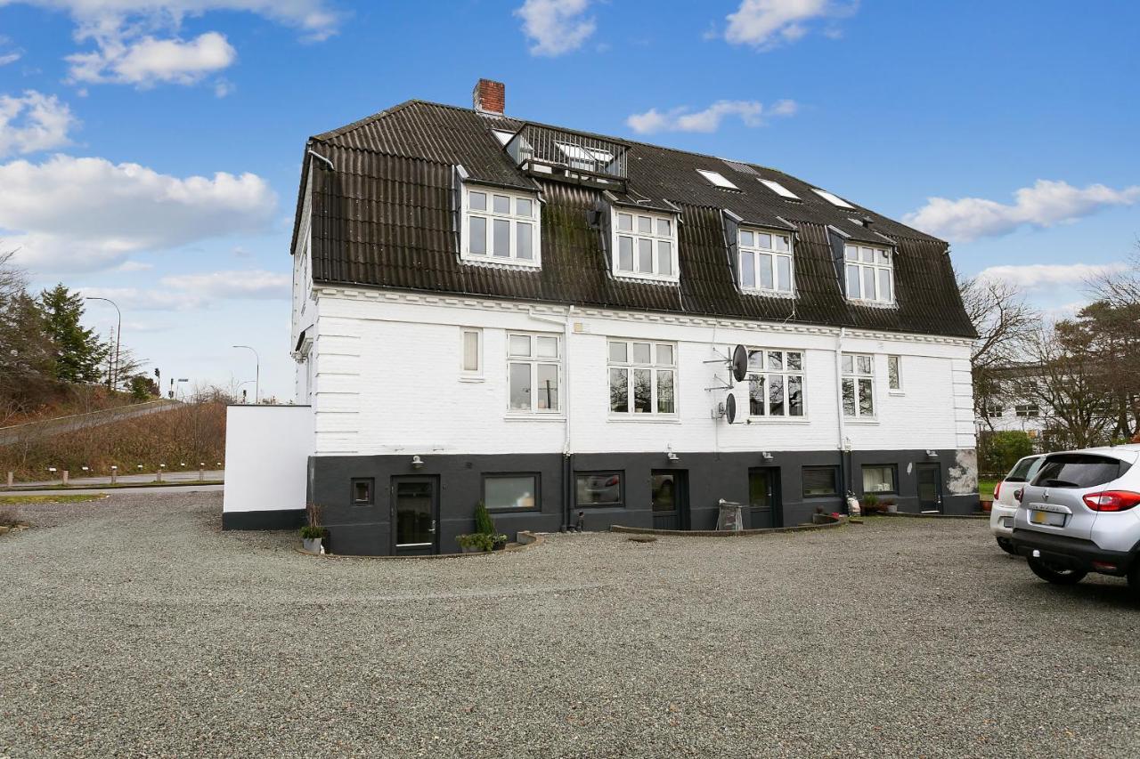 Aday - Apartment Suite Aalborg Center Zewnętrze zdjęcie